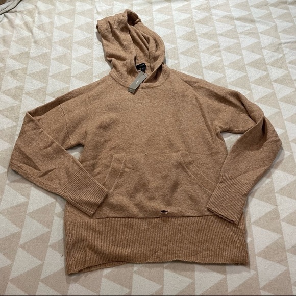 J crew hoodie sweater super soft yarn heather camel - Picture 2 of 6